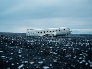 宇宙から見たイラン旅客機撃墜現場の残骸が公開される（衛星写真）